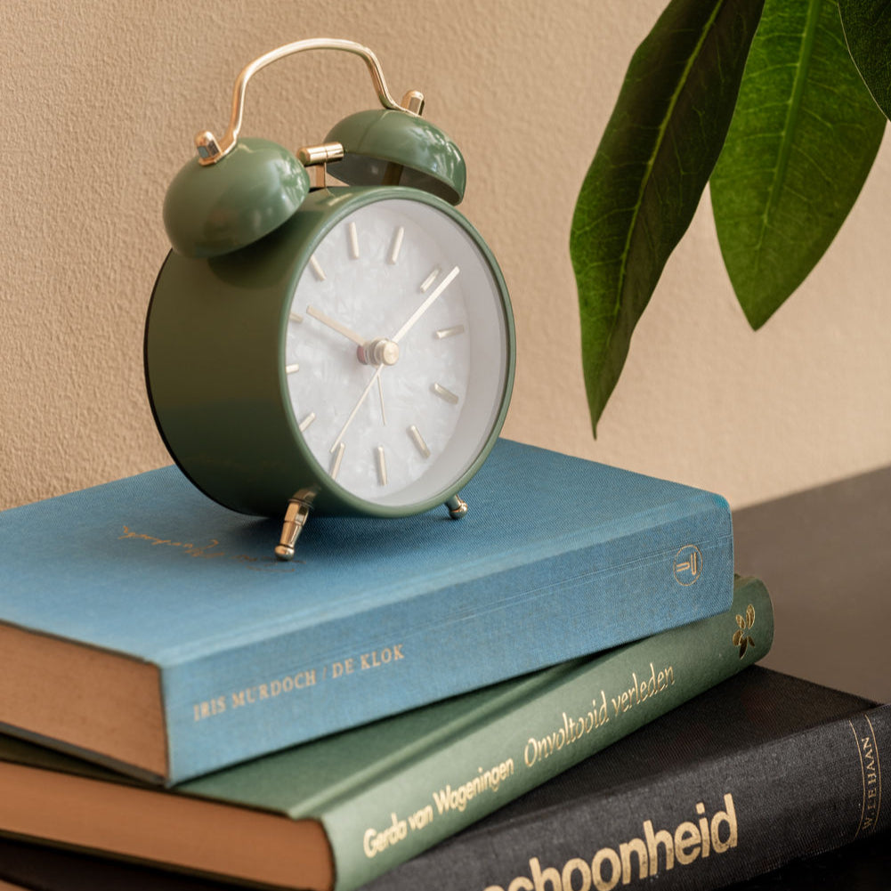 Karlsson Alarm clock Pearl Glow jungle green