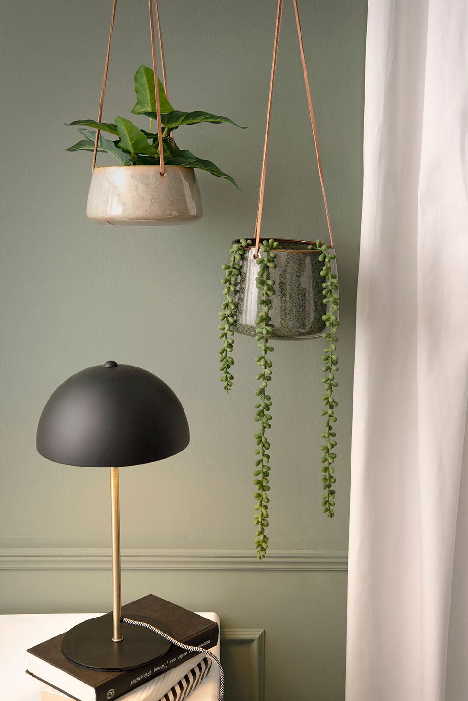 Leitmotiv Table lamp Bonnet metal black