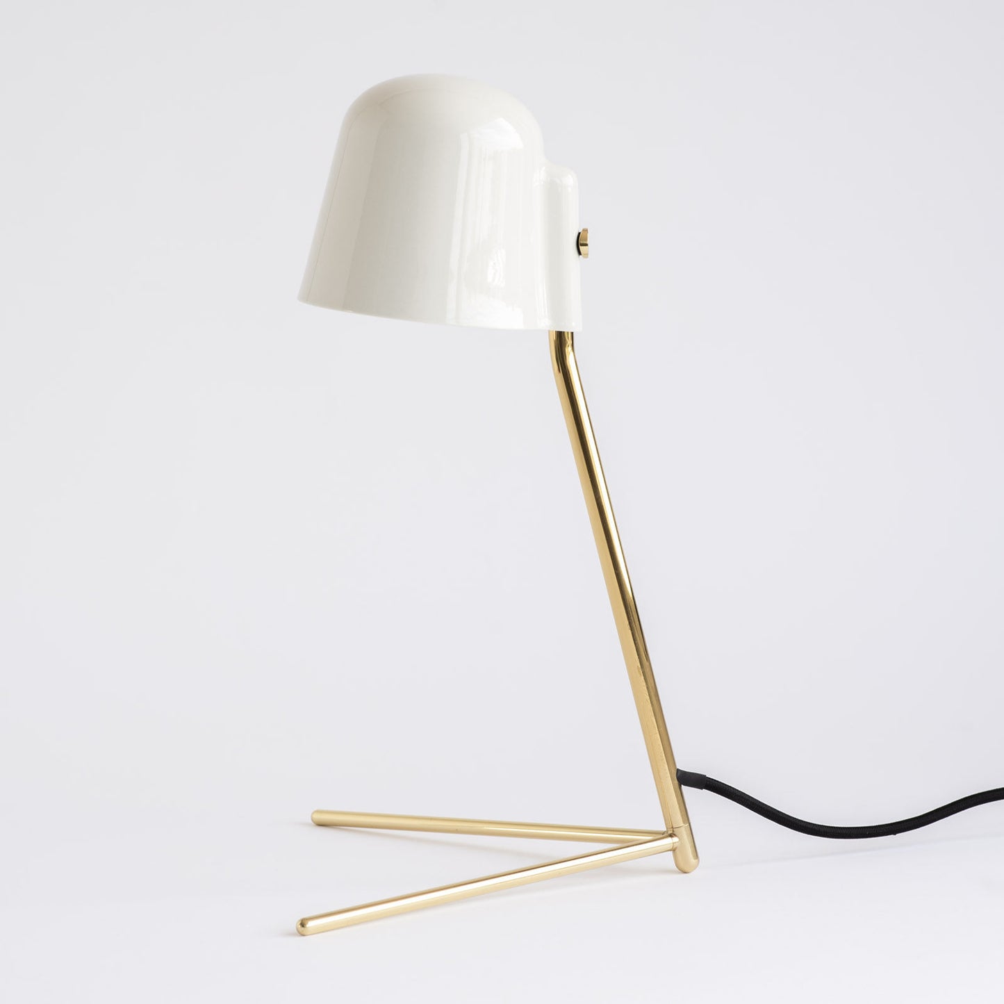 ikitree Creative Director desk lamp