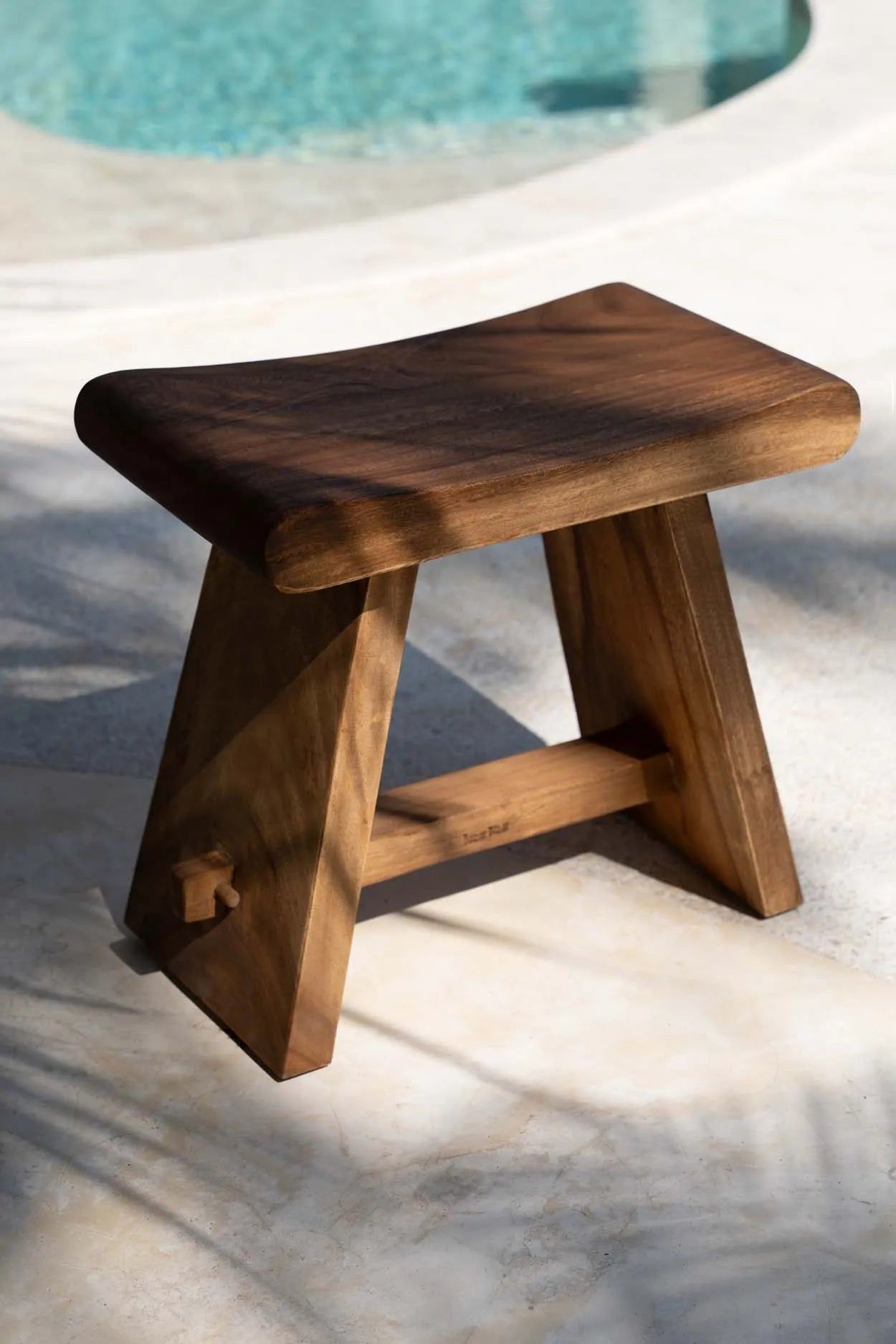 Bazar Bizar Antwerp The Suar Stool - 50