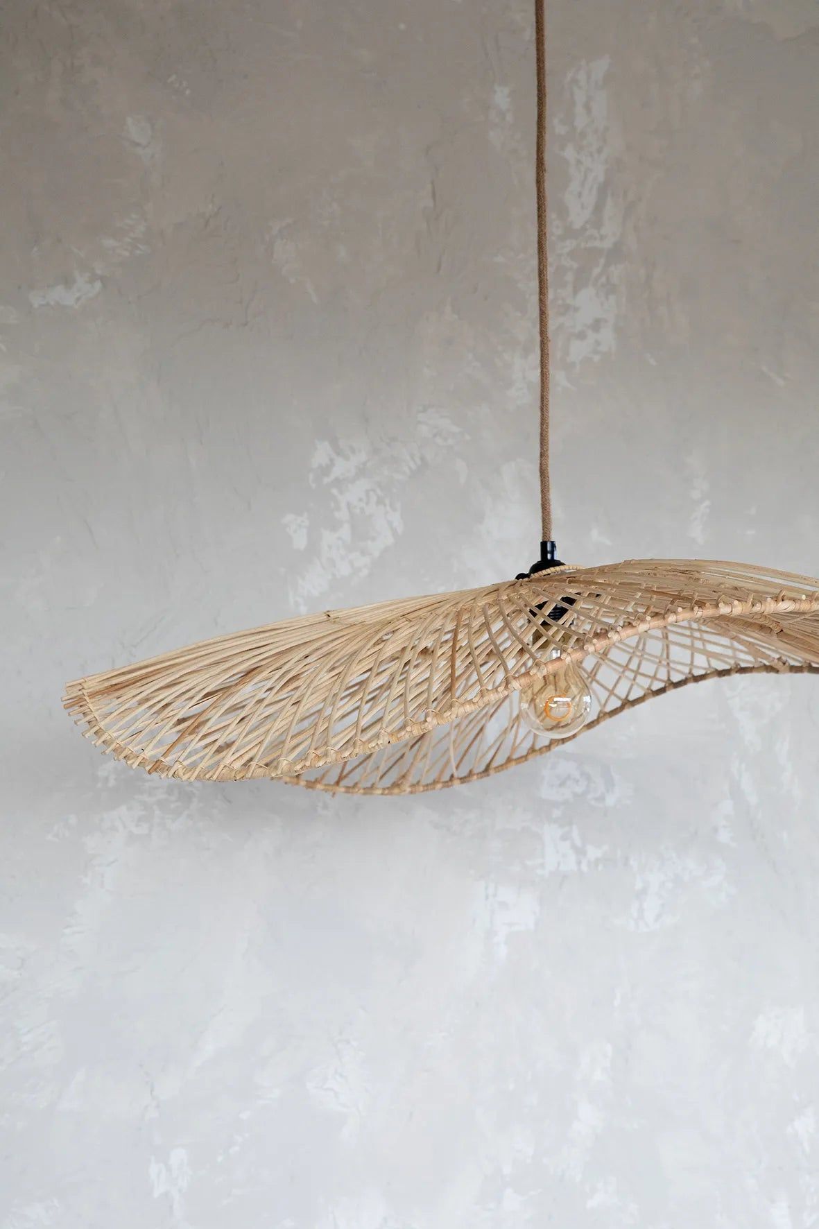 Bazar Bizar Antwerp The Chapeau Pendant - Natural