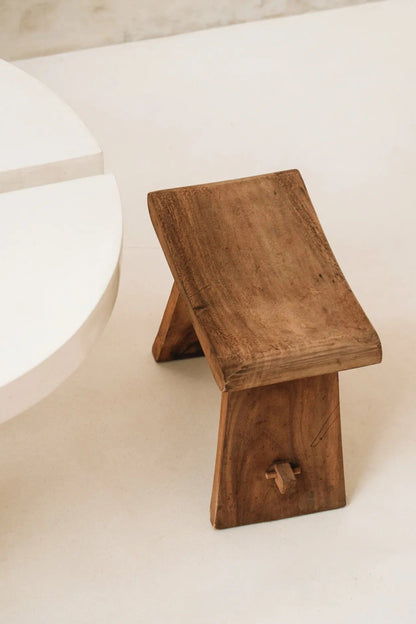 Bazar Bizar Antwerp The Suar Stool - 50